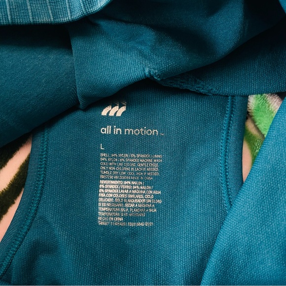 NWT All in Motion Teal Blue High Neck Cut Out Sports Bra Large - Picture 9 of 9